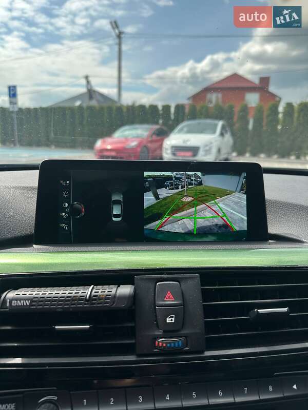 Седан BMW 3 Series 2017 в Луцке