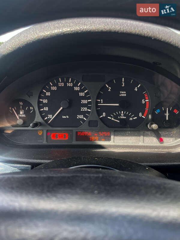 Седан BMW 3 Series 2001 в Киеве фото 17 Седан BMW 3 Series 2001 в Киеве