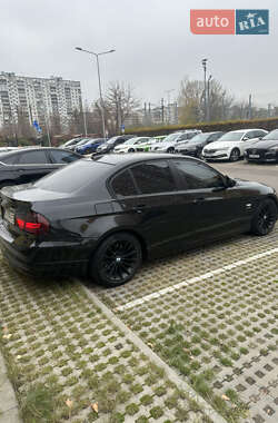 Седан BMW 3 Series 2011 в 