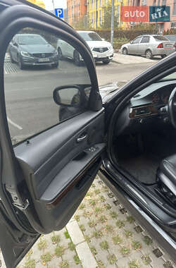 Седан BMW 3 Series 2011 в 