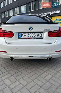 Седан BMW 3 Series 2015 в 