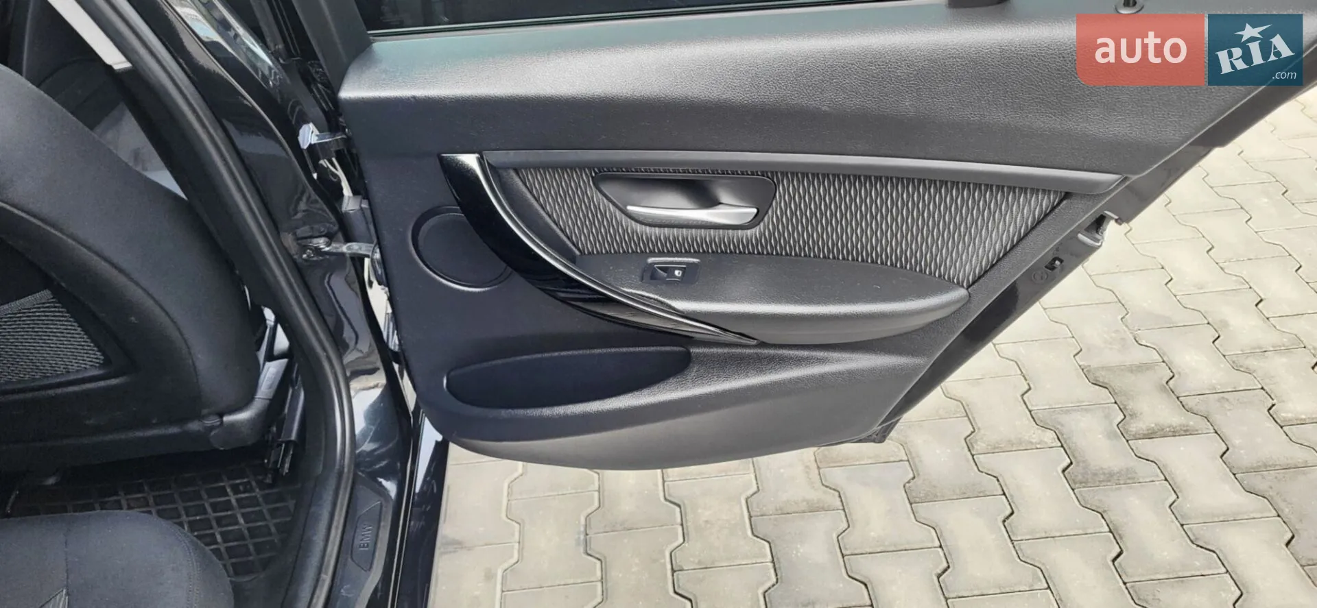 2012 BMW 3er - мініатюра 9