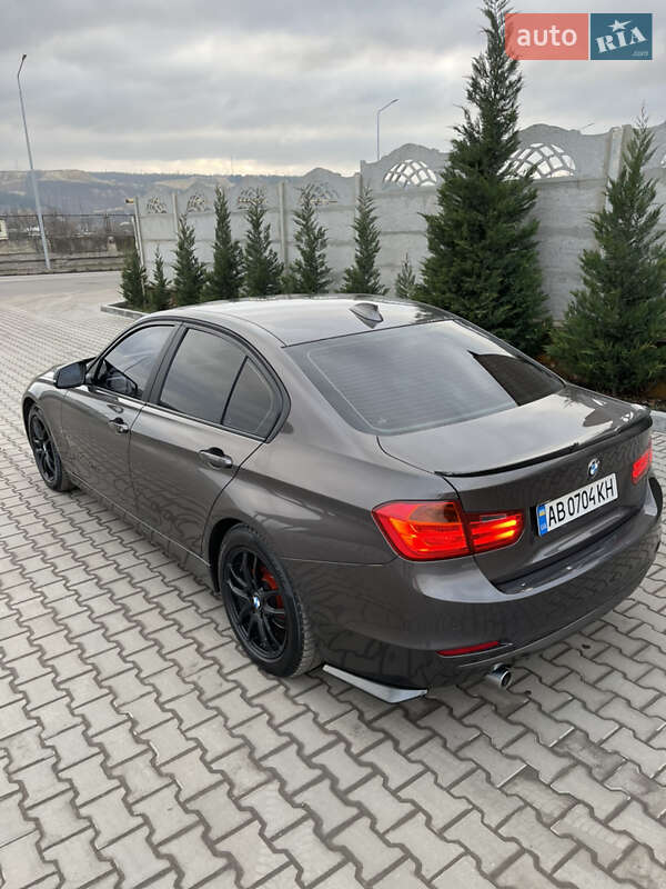 Седан BMW 3 Series 2012 в Могилев-Подольске фото 8 Седан BMW 3 Series 2012 в Могилев-Подольске