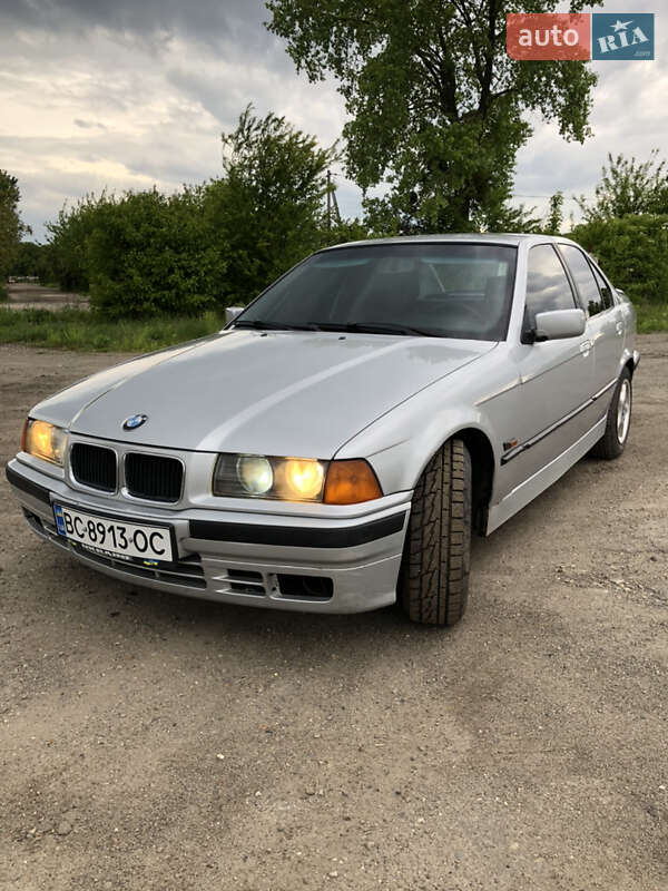 Седан BMW 3 Series 1991 в Ходорове фото 3 Седан BMW 3 Series 1991 в Ходорове