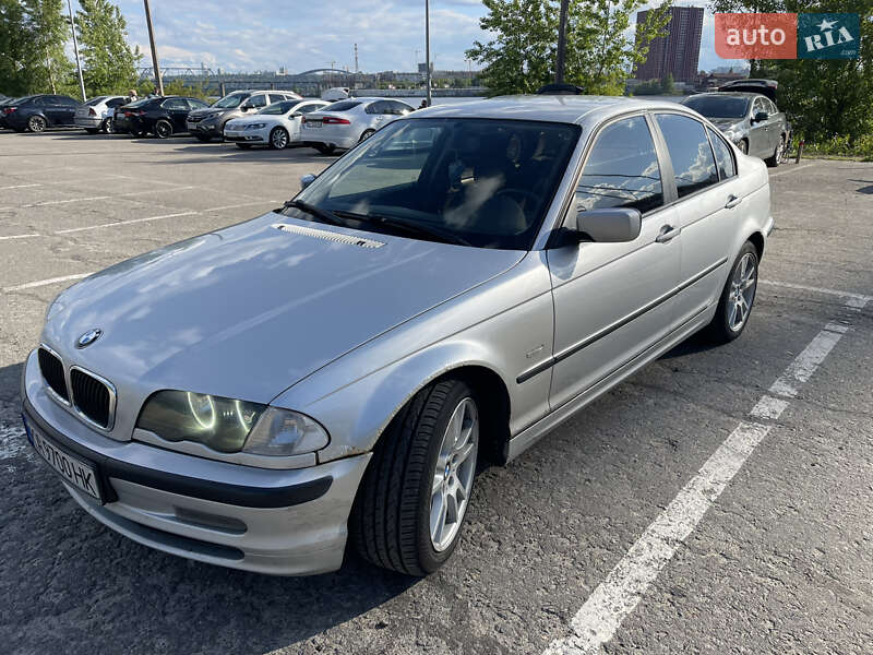 Седан BMW 3 Series 2001 в Києві