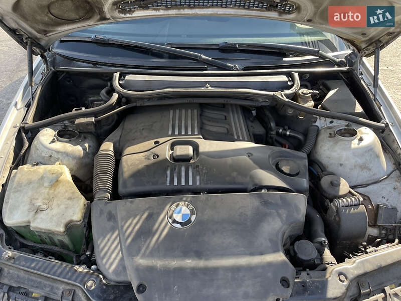 Седан BMW 3 Series 2001 в Києві