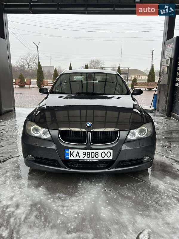 Седан BMW 3 Series 2006 в Киеве