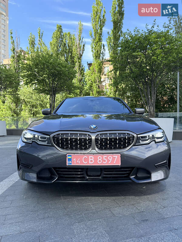 Седан BMW 3 Series 2019 в Києві