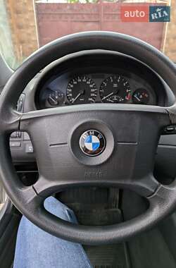 Купе BMW 3 Series 2003 в 