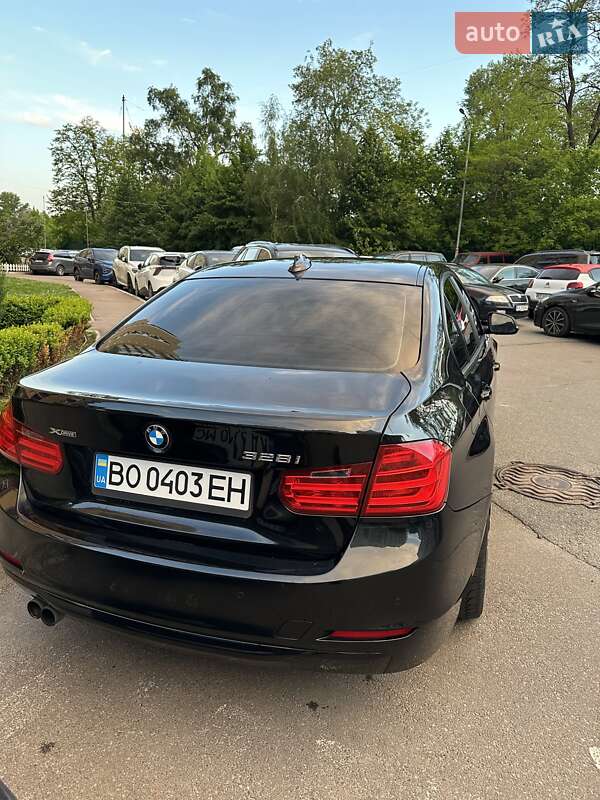 Седан BMW 3 Series 2012 в Киеве