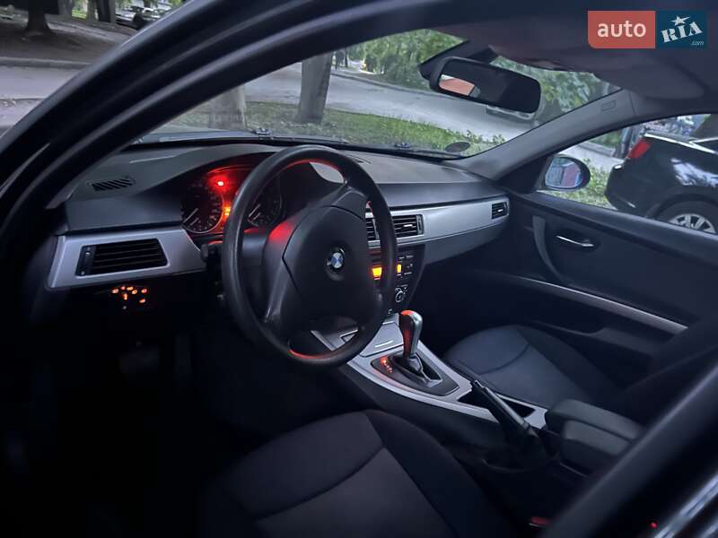 Седан BMW 3 Series 2006 в Киеве