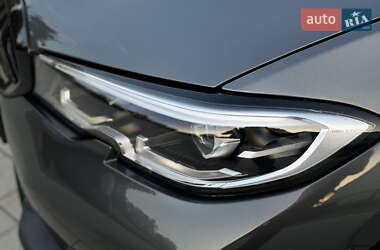 Седан BMW 3 Series 2019 в Львові