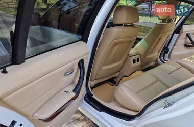 Седан BMW 3 Series 2011 в 