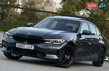 Седан BMW 3 Series 2019 в Львове