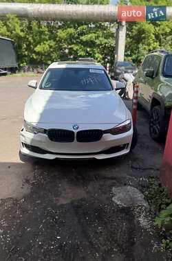 Седан BMW 3 Series 2015 в Києві