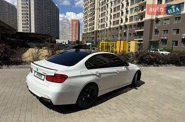 Седан BMW 3 Series 2013 в 