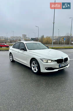 Седан BMW 3 Series 2014 в 
