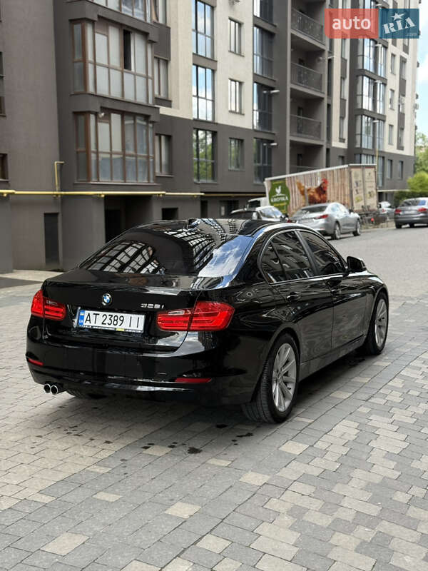 Седан BMW 3 Series 2013 в Ивано-Франковске