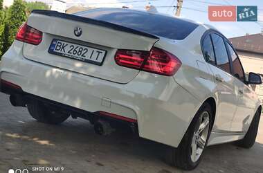 Седан BMW 3 Series 2014 в 