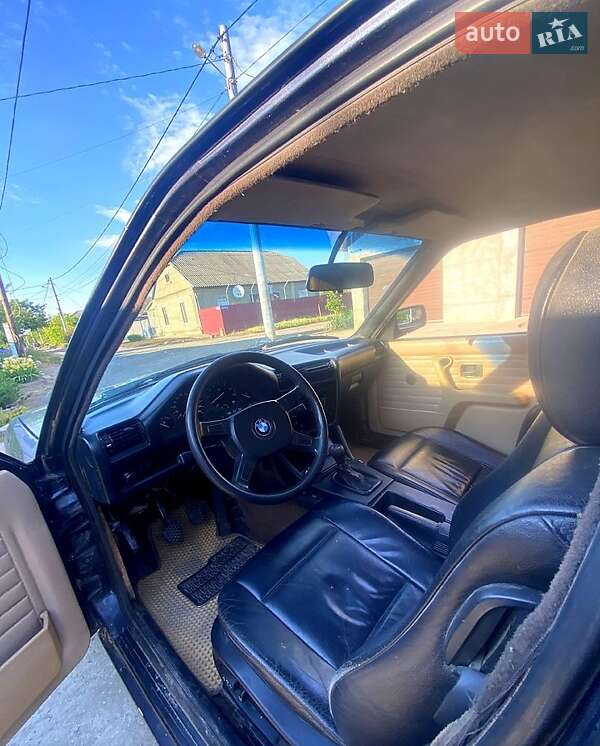 Седан BMW 3 Series 1985 в Измаиле фото 6 Седан BMW 3 Series 1985 в Измаиле