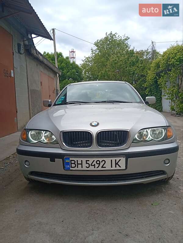 Седан BMW 3 Series 2002 в 