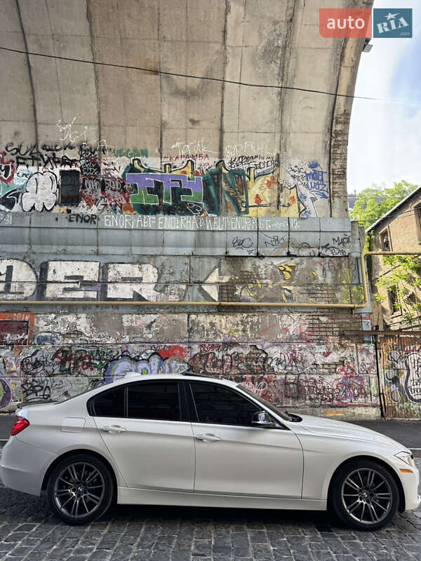 Седан BMW 3 Series 2014 в Одессе