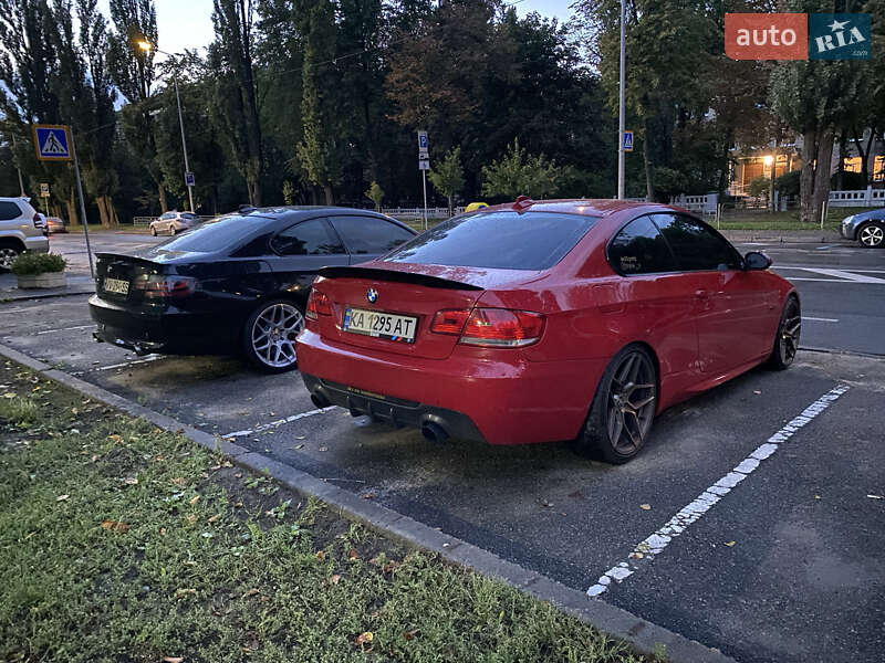 Купе BMW 3 Series 2009 в Киеве