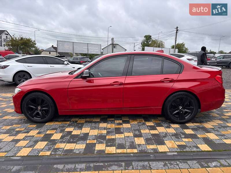 Седан BMW 3 Series 2012 в Львові