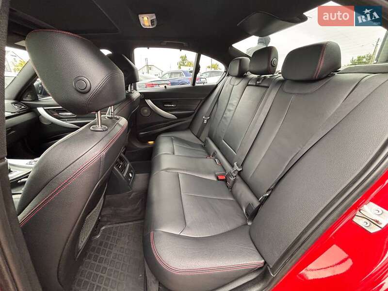 Седан BMW 3 Series 2012 в Львові