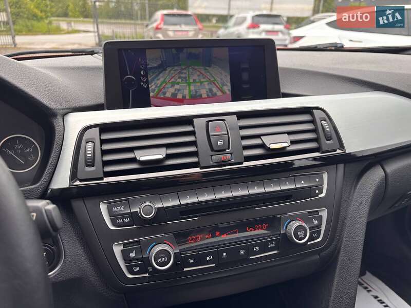 Седан BMW 3 Series 2012 в Львові