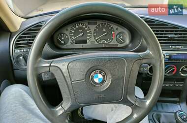 Седан BMW 3 Series 1994 в 