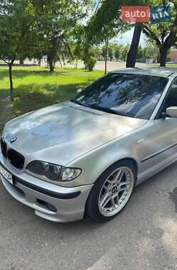Седан BMW 3 Series 2004 в 