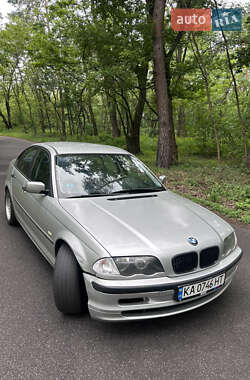 Седан BMW 3 Series 2000 в 