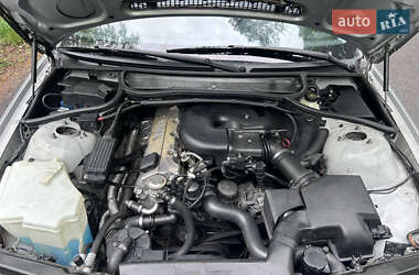 Седан BMW 3 Series 2000 в 