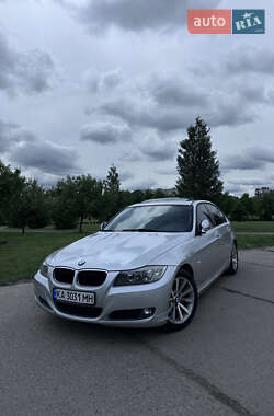 Седан BMW 3 Series 2010 в 