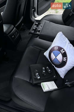 Седан BMW 3 Series 2010 в 