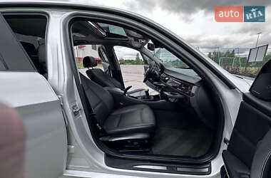 Седан BMW 3 Series 2010 в 