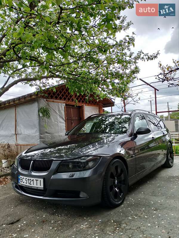 Універсал BMW 3 Series 2005 в Винниках