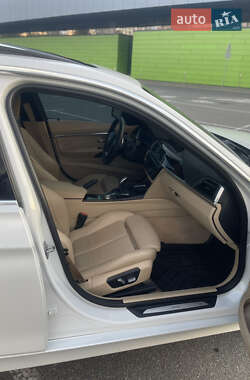 Седан BMW 3 Series 2015 в 