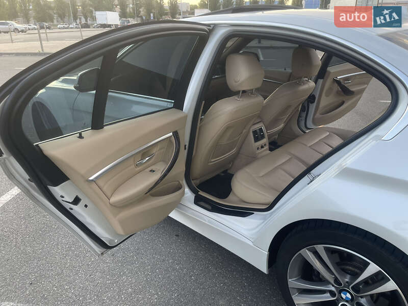 Седан BMW 3 Series 2015 в Києві фото 41 Седан BMW 3 Series 2015 в Києві