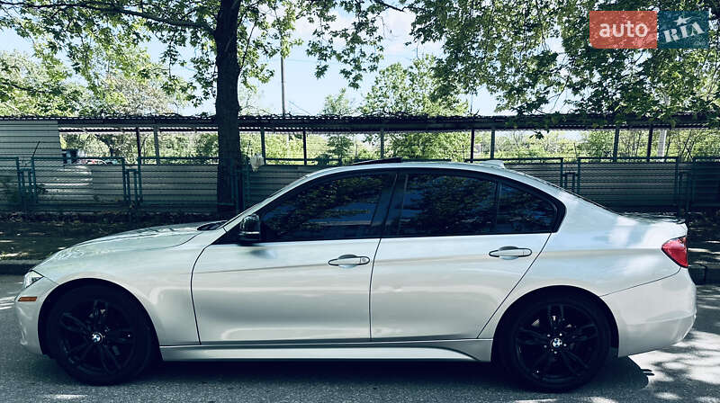 Седан BMW 3 Series 2014 в Николаеве
