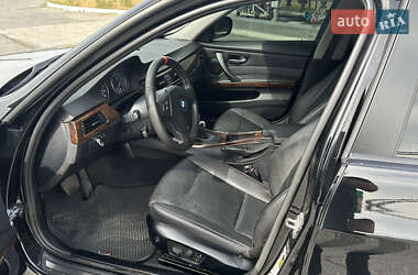 Седан BMW 3 Series 2011 в 
