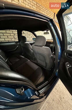 Седан BMW 3 Series 2001 в 