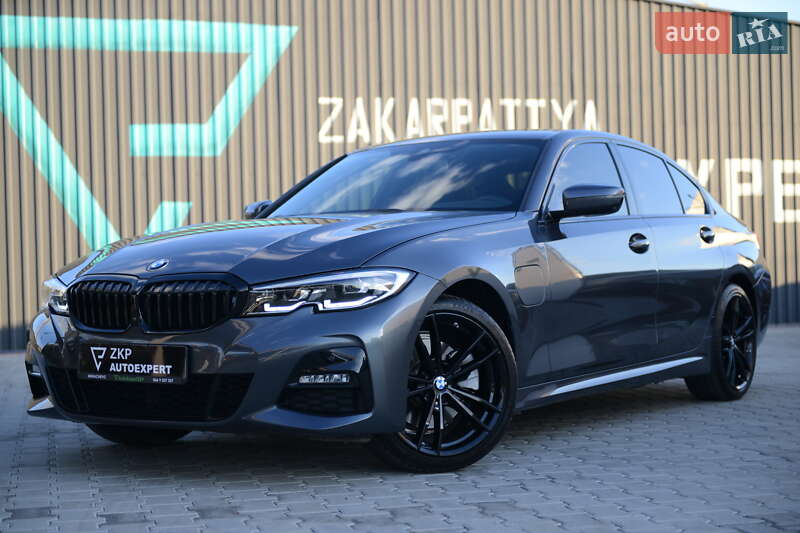 BMW 3 Series 2021