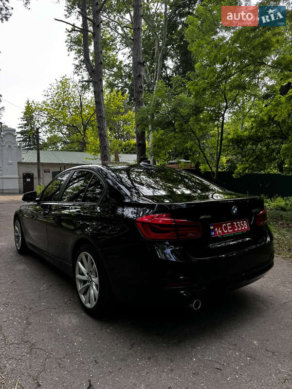 Седан BMW 3 Series 2017 в Одессе