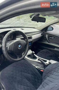Седан BMW 3 Series 2005 в 