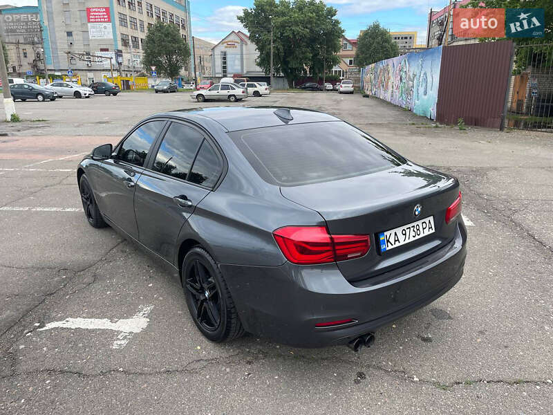 Седан BMW 3 Series 2015 в Киеве