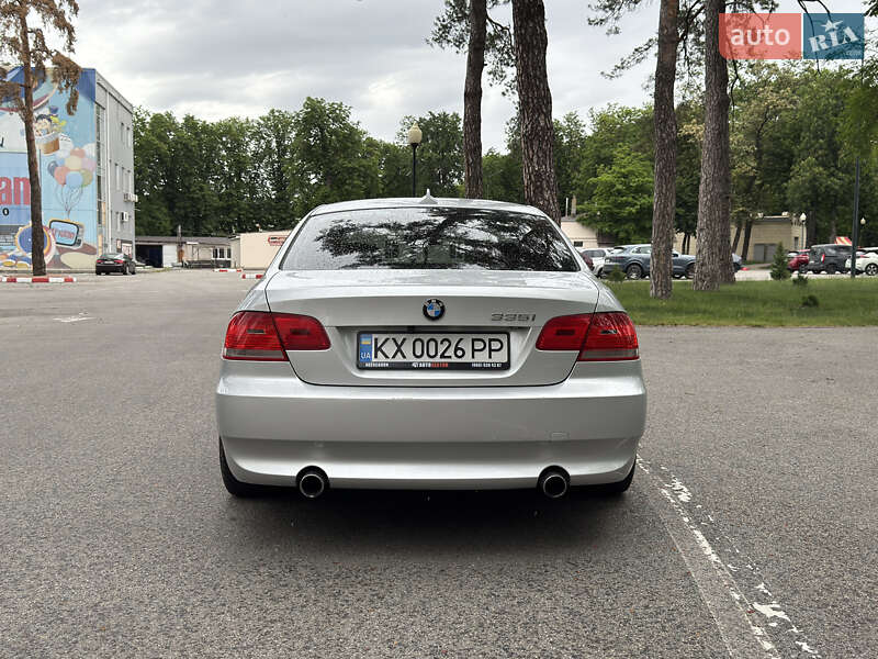Купе BMW 3 Series 2009 в Харькове