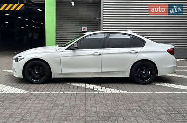 Седан BMW 3 Series 2012 в 