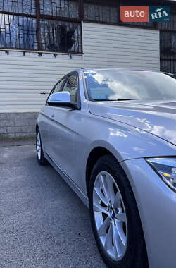 Седан BMW 3 Series 2017 в 